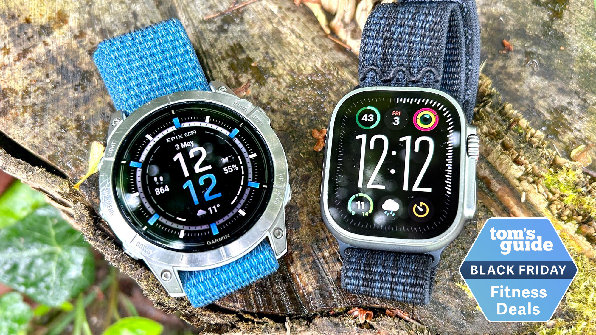 Garmin Epix Pro et Apple Watch Ultra 2 côte à côte sur une souche d'arbre