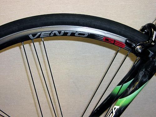 Manion's training wheels are Campag Ventos