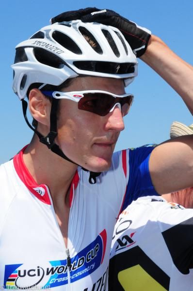 Jaroslav Kulhavy (Specialized) at the start