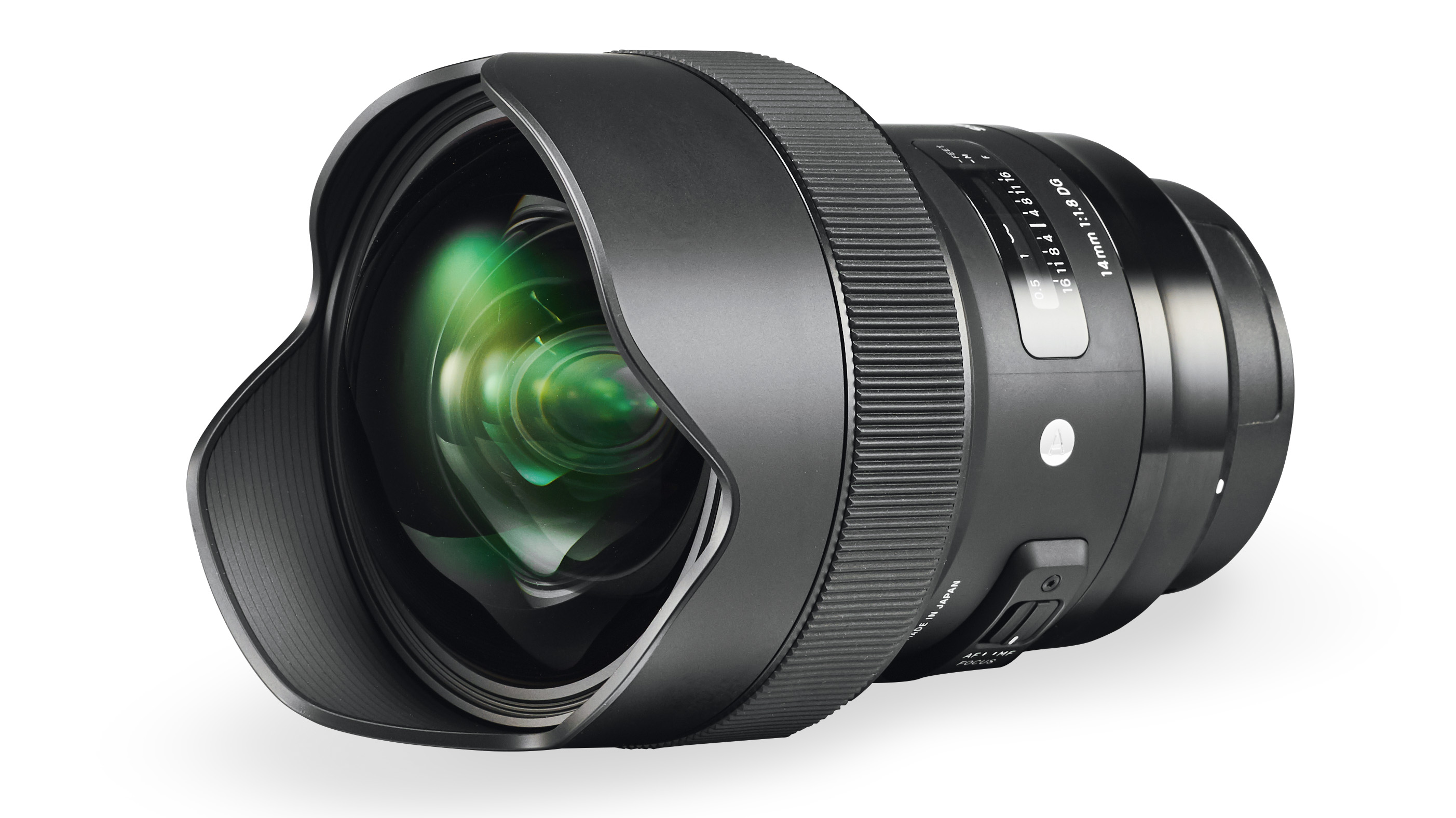 best camera for astrophotography: Sigma 14mm f/1.8 DG HSM | Art