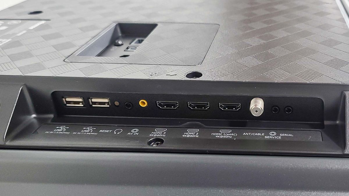 Hisense U6H TV ports