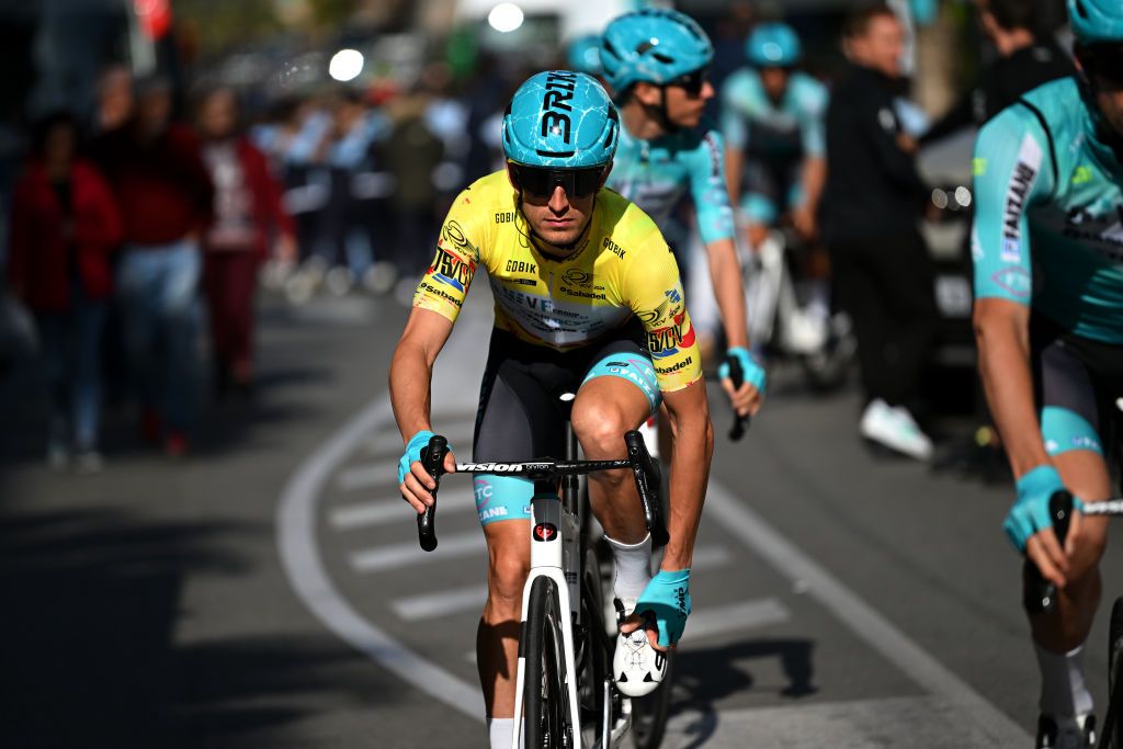 SAN VICENTE DEL RASPEIG SPAIN FEBRUARY 02 Alessandro Tonelli of Italy and Team VF GroupBardiani CSF Yellow Leader Jersey prior to the 75th Volta a la Comunitat Valenciana 2024 Stage 3 a 1613km stage from San Vicente del Raspeig to Orihuela on February 02 2024 in San Vicente del Raspeig Spain Photo by Dario BelingheriGetty Images