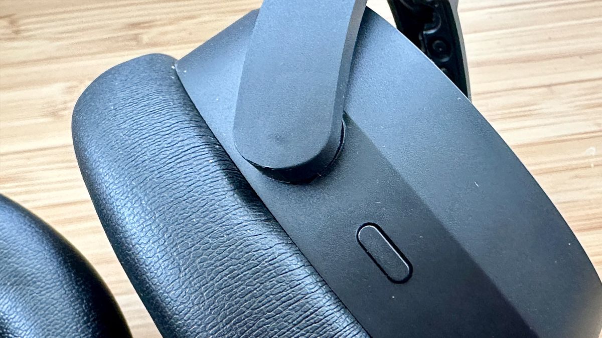 sennheiser accentum plus wireless bluetooth headphones review