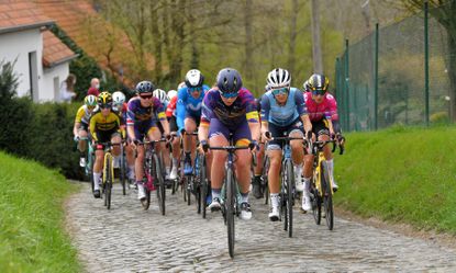 The women's peloton at the 2021 Tour of Flanders