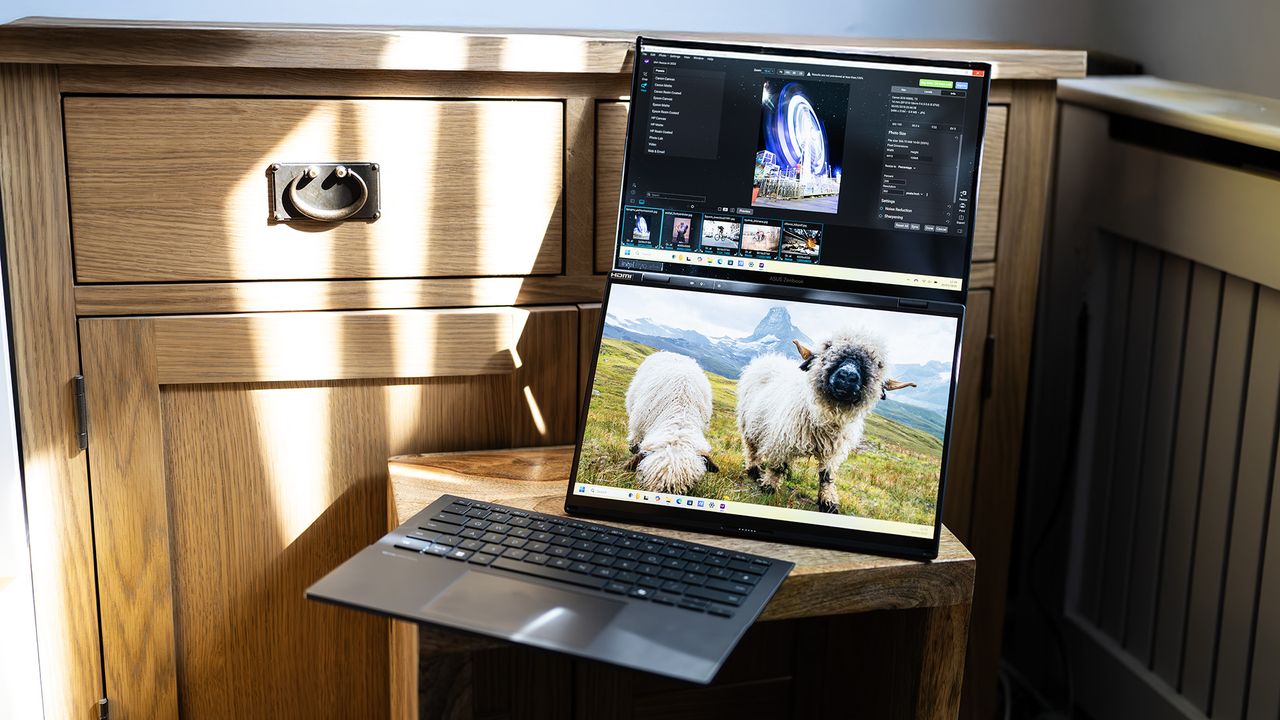 Asus ZenBook Duo 2025