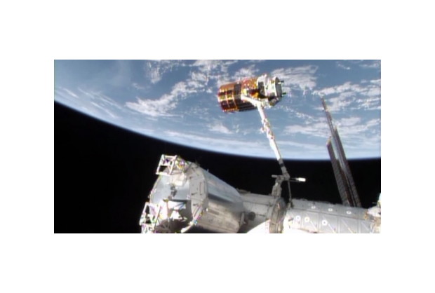 Japan&#039;s HTV-4 on ISS Robotic Arm