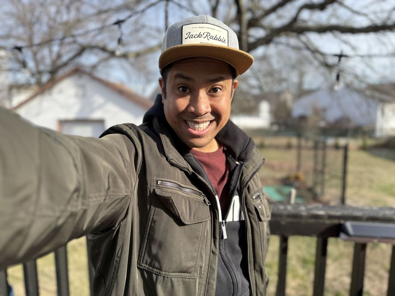 Apple iPhone 16 Pro Max portrait sample.