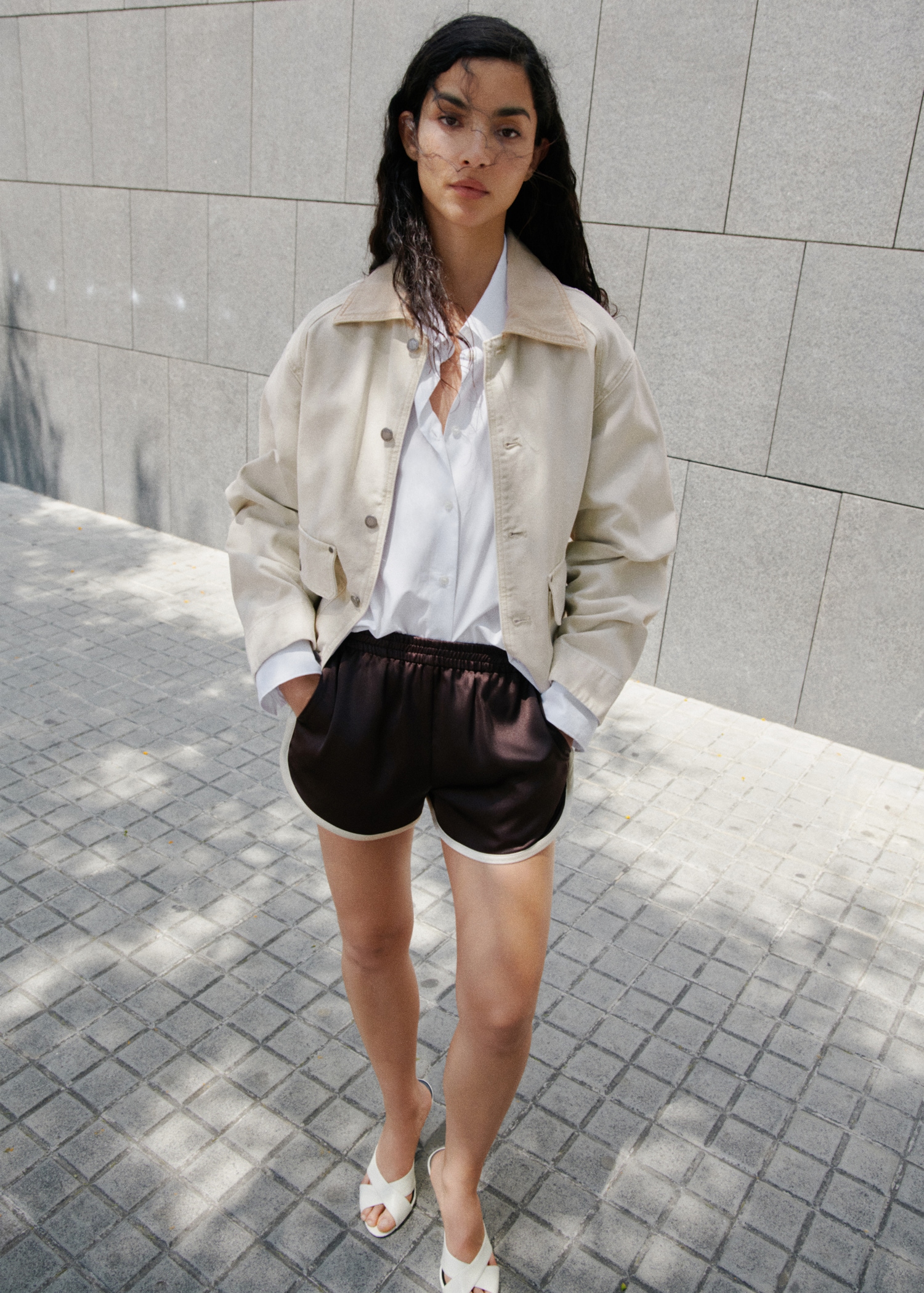 Shorts With Contrasting Trim - Women | Mango United Kingdom