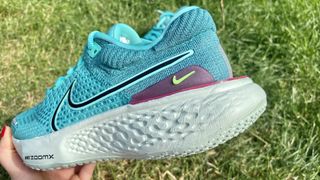 a photo of the midsole foam on the Nike ZoomX Invincible Run Flyknit 2