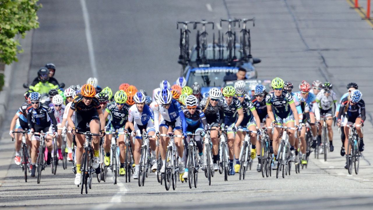 Scenes of the women&#039;s race at the Redlands Bicycle Classic in 2014