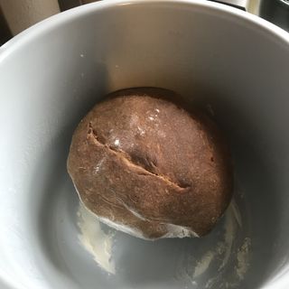 baking bread in the multicooker