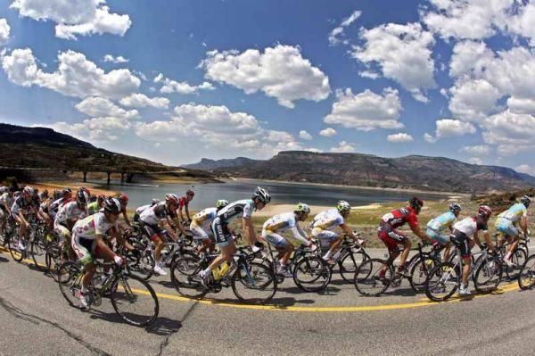 The peloton race towards Crested Butte on stage 2