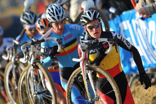 Jim Aernouts (Belgium) sets the pace.
