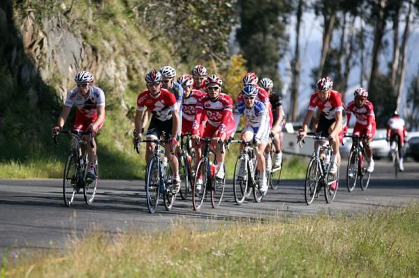 Men's A Grade on the climb