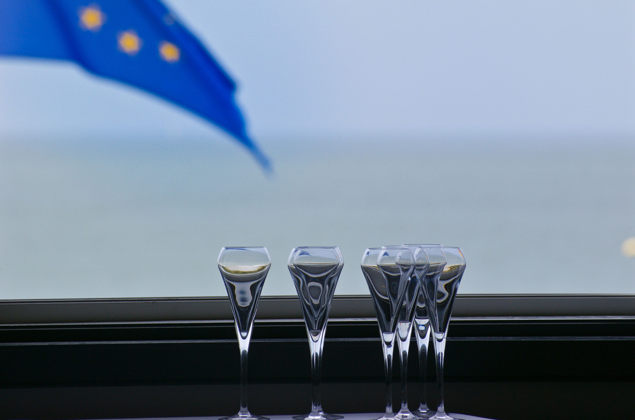 EU flag with wine glasses