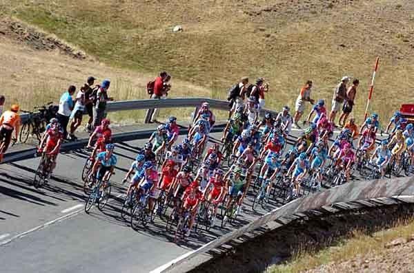 The peloton, or what was left of it.