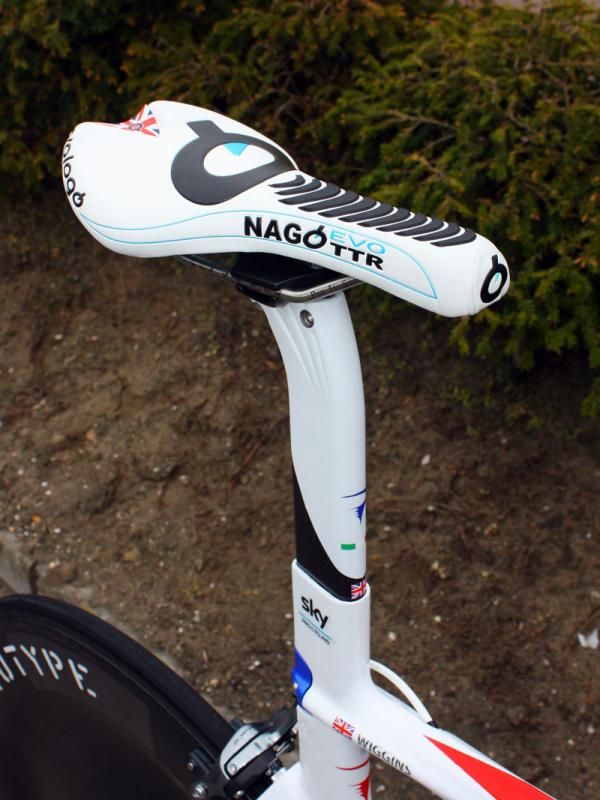 Prologo's Nago Evo TTR time trial-specific saddle is wrapped in Team Sky colors.