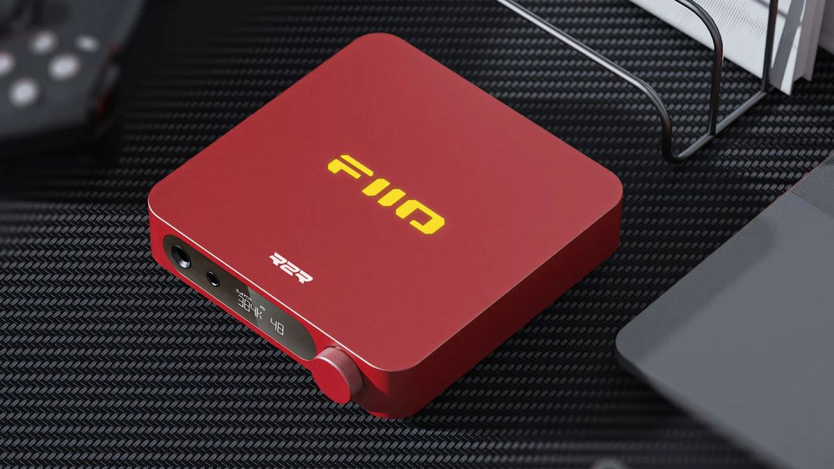 Fiio K11 R2R headphone amp in red 