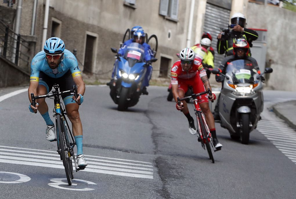 Dario Cataldo and breakaway partner Mattia Cattaneo during stage 15 at the Giro
