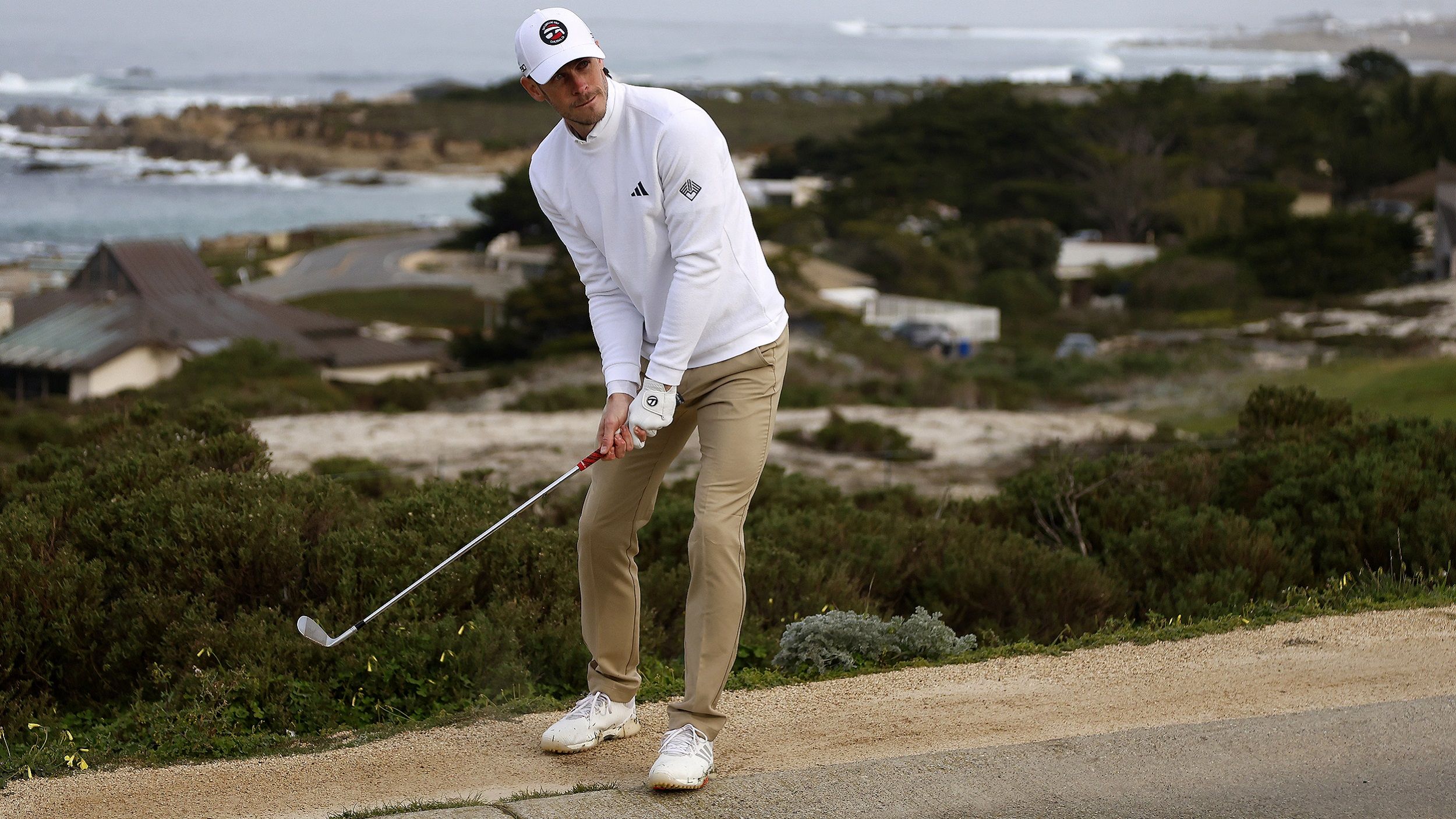 Cart Path Chip Gareth Bale Hits Stunning Cart Path Chip Shot In Team 65 At Pebble ...