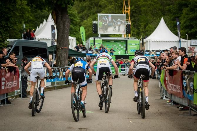 The men take off in the eliminator