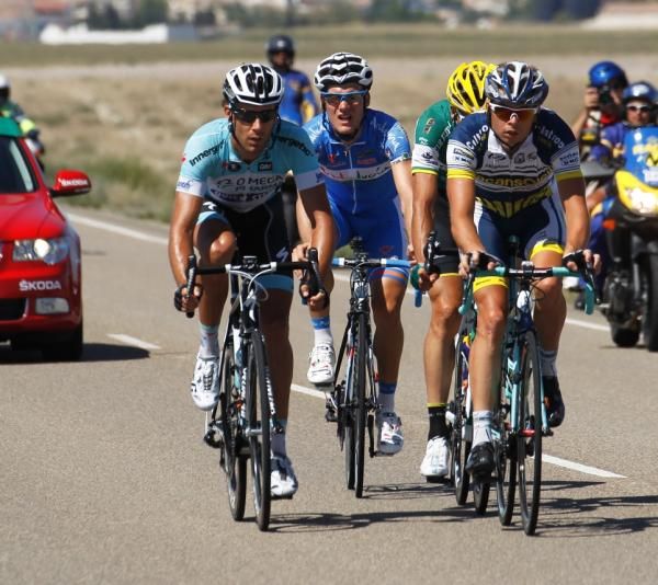 The day's break were caught, setting up another close sprint finish