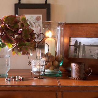 accessories with console table and candle holders