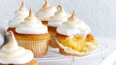 lemon meringue cupcakes with lemon curd filling 