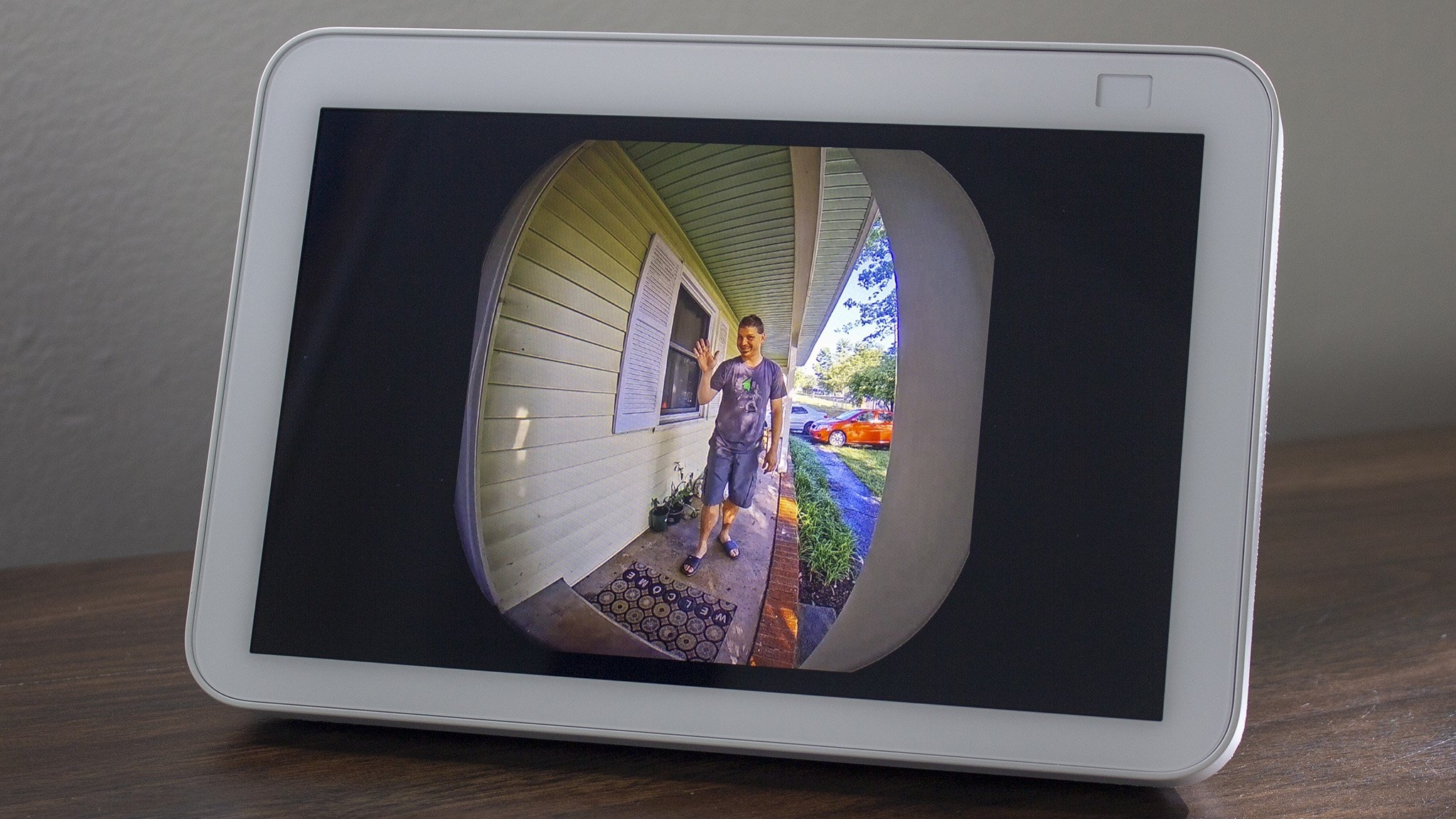 Video doorbell calling with Amazon Echo Show 5