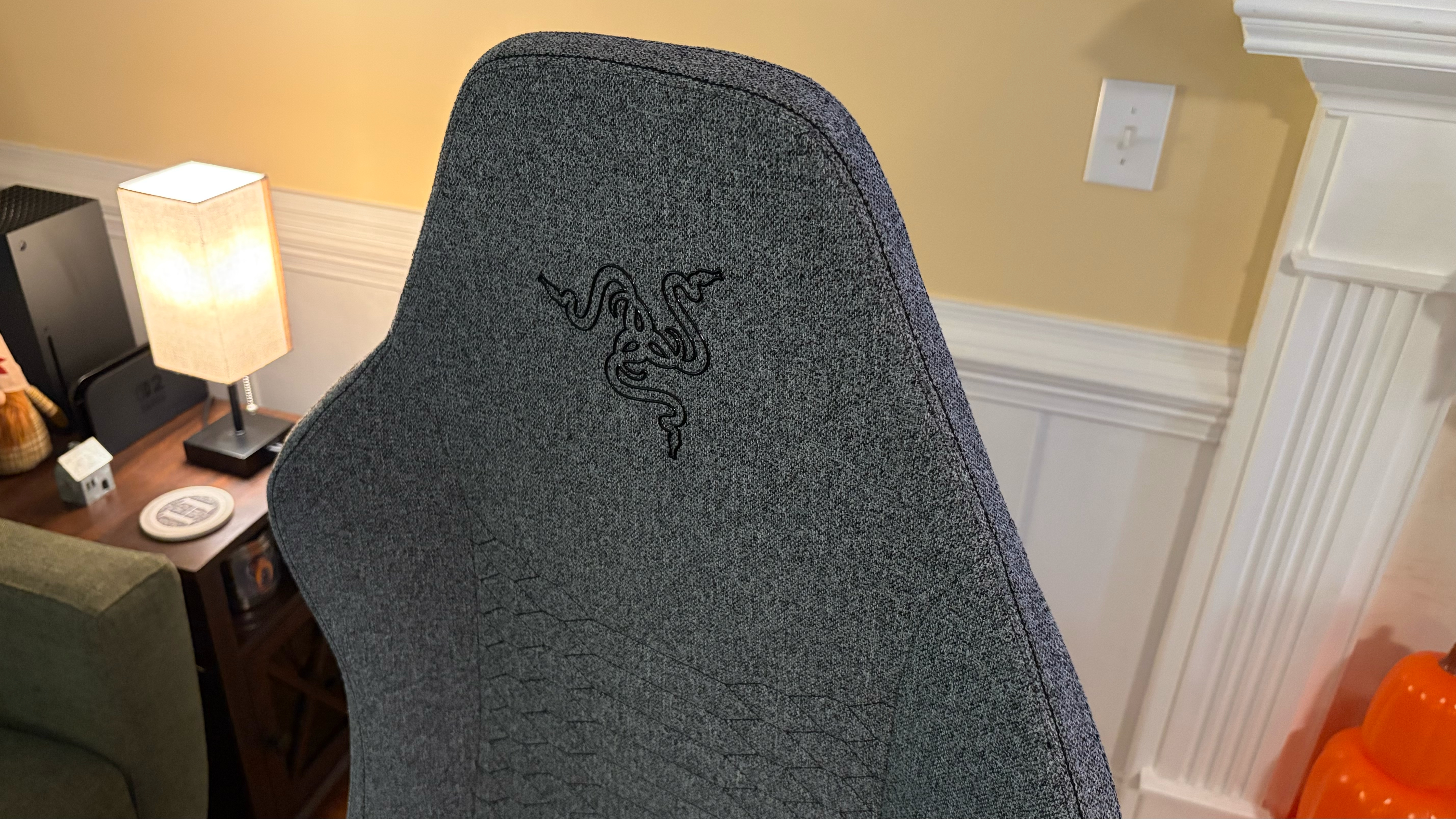 Razer Iskur V2 X