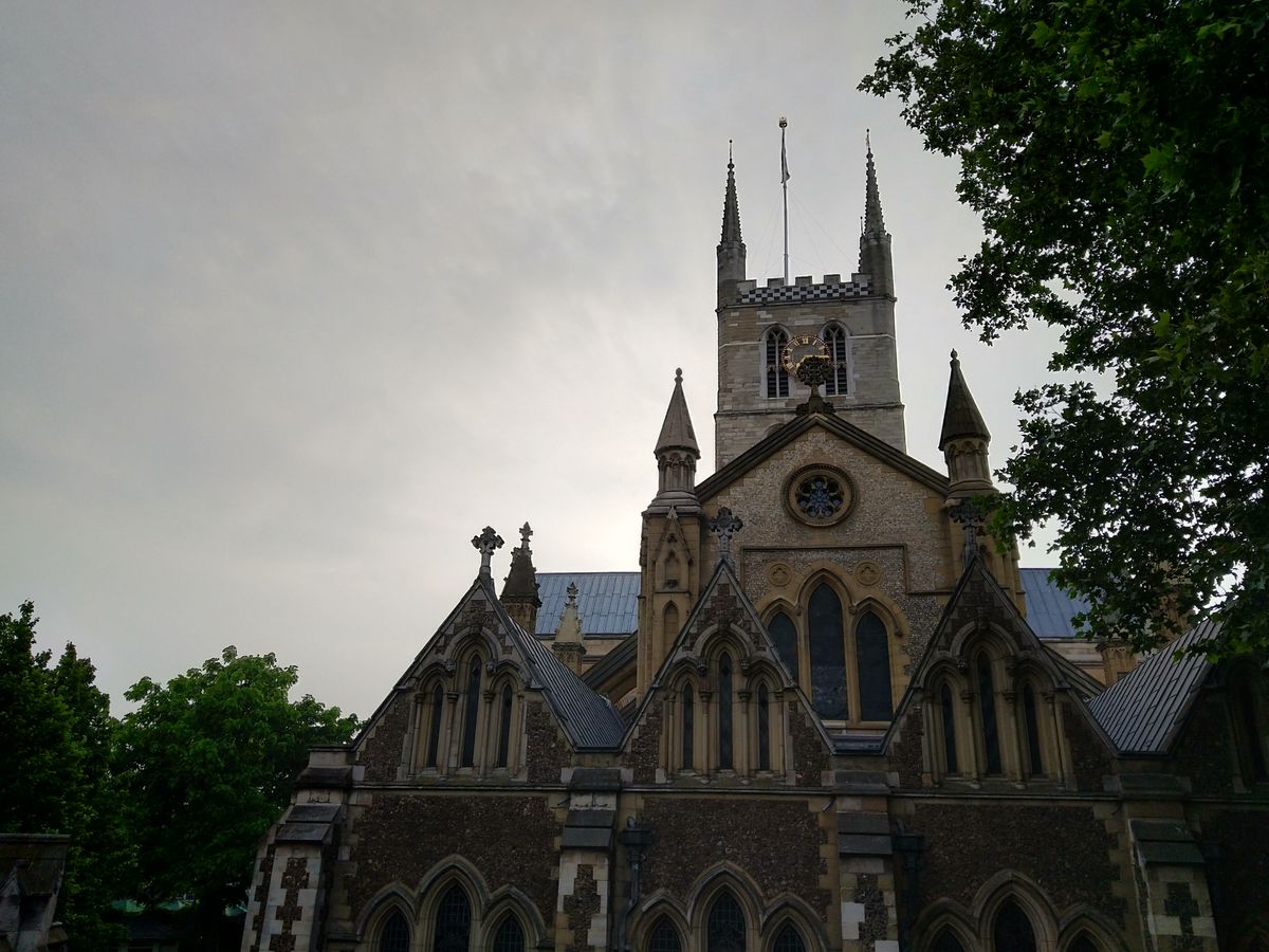 The exposure here is &lsquo;correct&rsquo; in that it has avoided blowing out the sky, but phones with the best HDR processing would bring out the foreground a little more.
