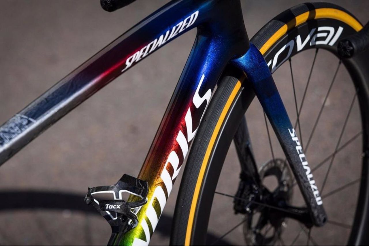 Julian Alaphilippe&rsquo;s World Champ&rsquo;s bike front triangle