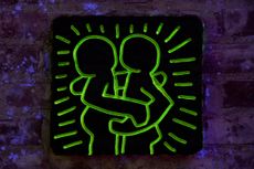 keith haring installation imagery at 60 white