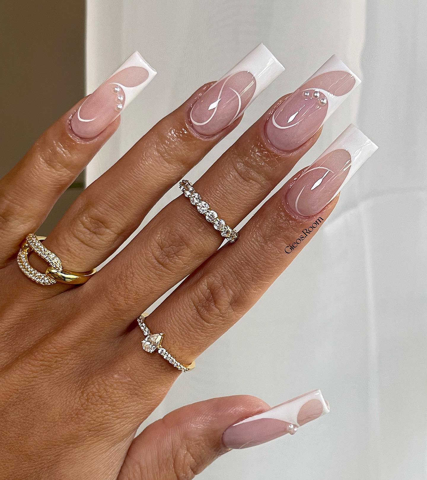 white nail ideas&amp;nbsp;