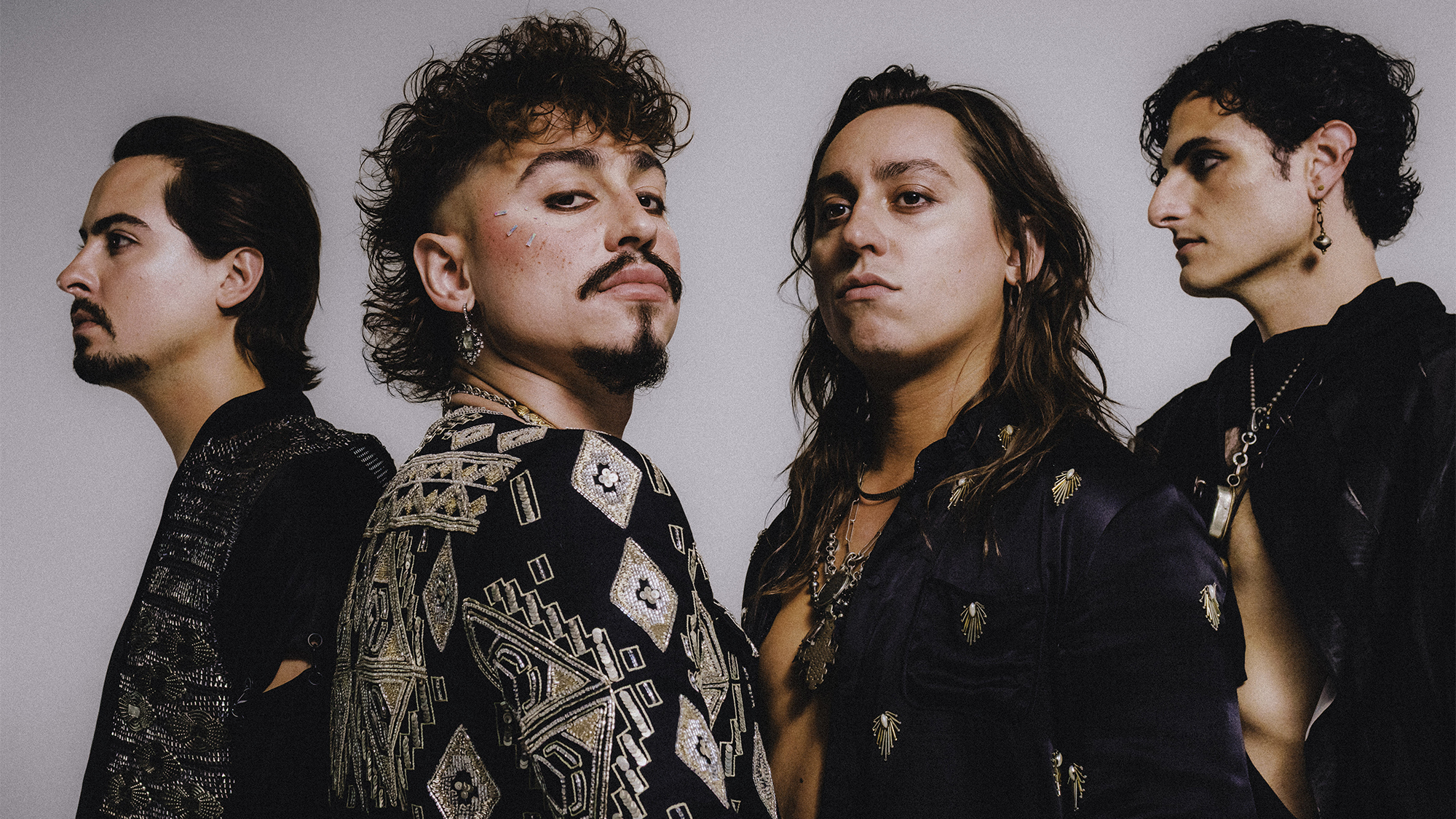 The guitarist clears the air on the group&rsquo;s viral social media scare and tells how vintage gear, unusual tunings and a pedal mishap shaped their new album, Palace for the People 