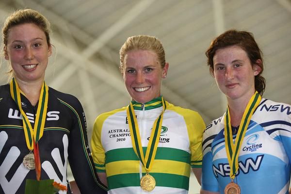 Women's points race final: Josephine Tomic (2nd, WA), Belinda Goss (1st, TAS) and Megan Dunn (3rd, NSW)