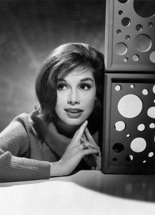 Mary Tyler Moore.