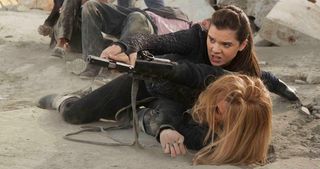 Barely_Lethal Hailee Steinfeld Jessica Alba.jpg