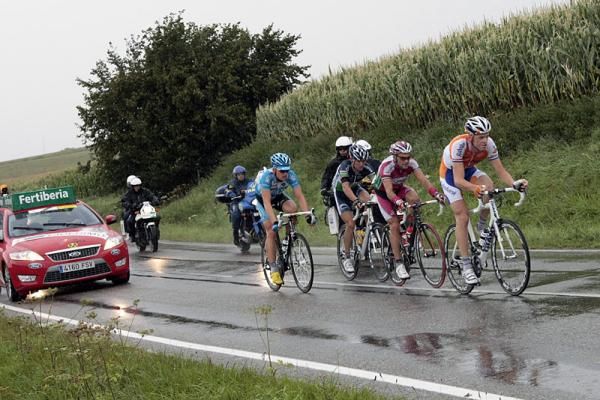 The break of the day which included Dominik Roels (Milram), Sergey Lagutin (Vacansoleil), Javier Ramirez Abeja (Andaluc&iacute;a - Cajasur) and Lars Boom (Rabobank).
