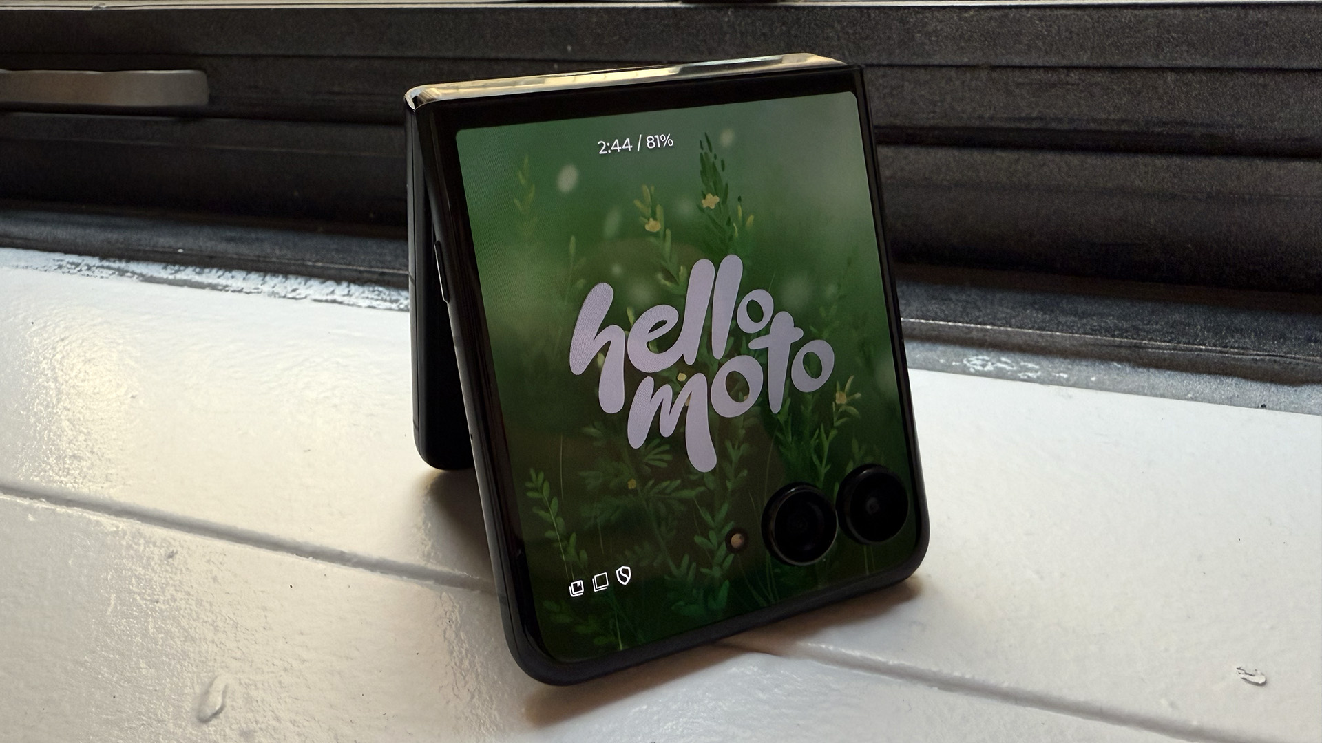 7 things you need to know about the Motorola Razr 60 Ultra: The latest version of the iconic flip phone