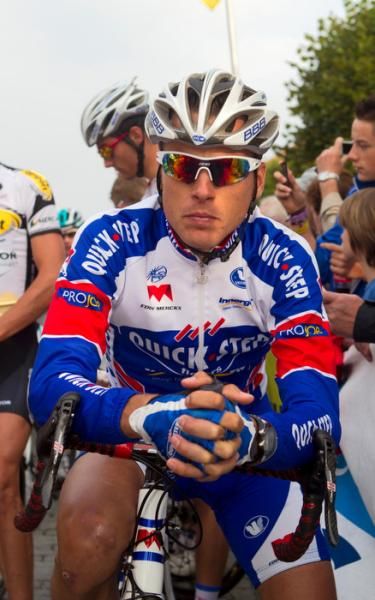 Kevin De Weert is serious before the start.
