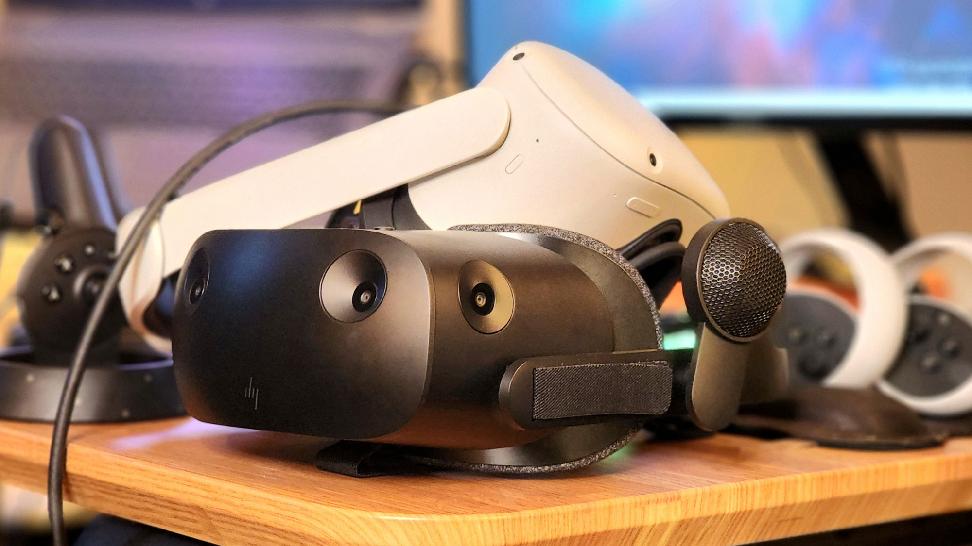 Meta Quest 2 vs HP Reverb G2: VR headset face-off | Laptop Mag