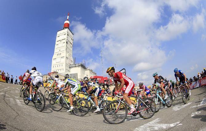 The chasers head up the Mont Ventoux