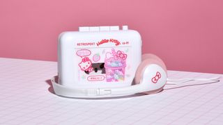 Hello Kitty Strawberry Kawaii FC-11 35mm Film Camera Planet