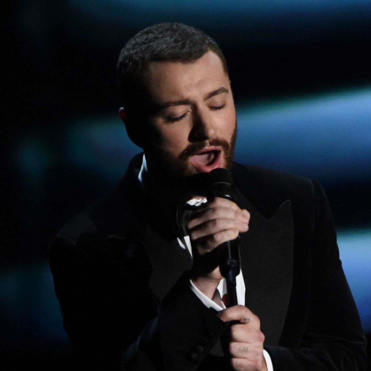 Sam Smith Performs at 2016 Oscars - Best Original Song for 