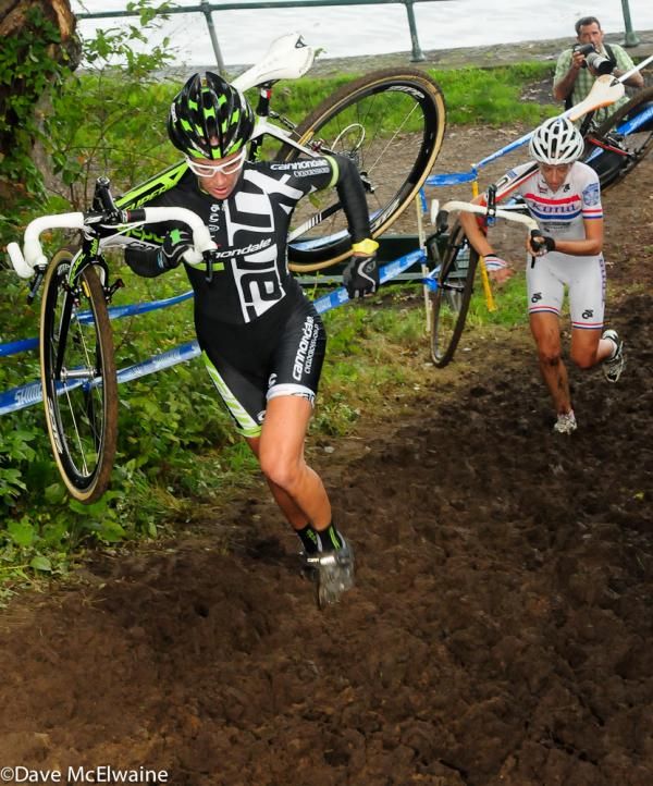 Nicole Duke (Cannondale) leading Helen Wyman on lap two