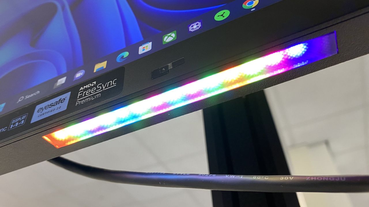 Lenovo Legion Y32p-30