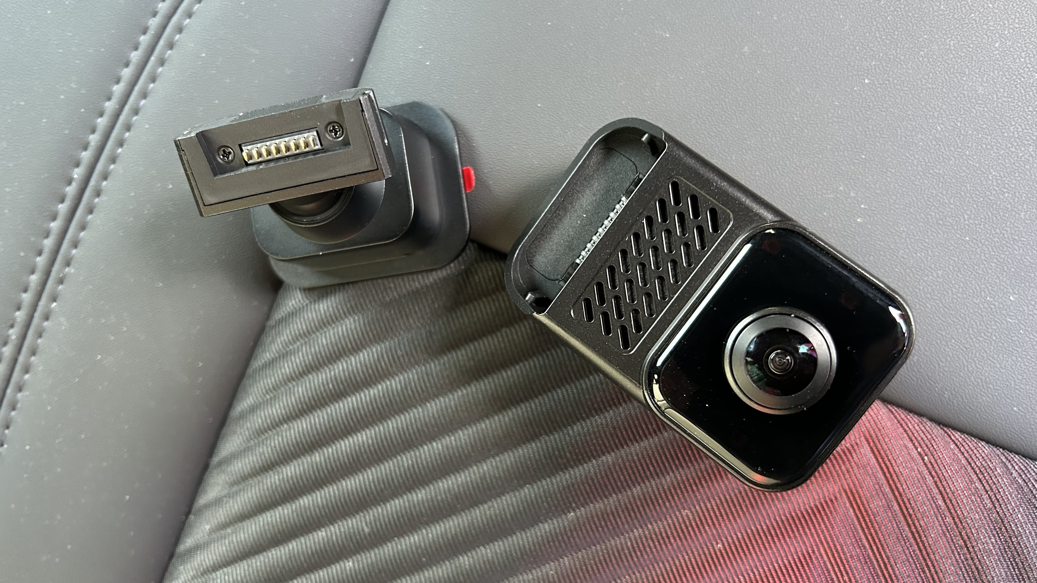 Vantrue E360 dash cam