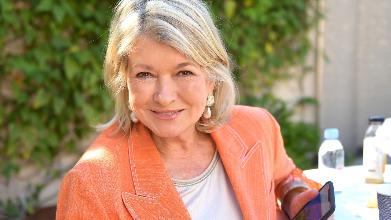 Martha Stewart&#039;s head shot in garden