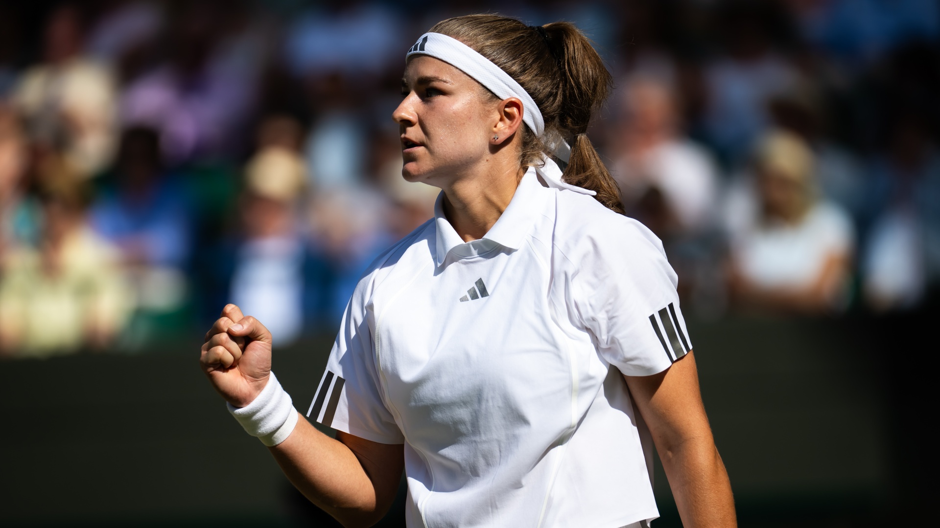 Karolina Muchova in action at Wimbledon 2026
